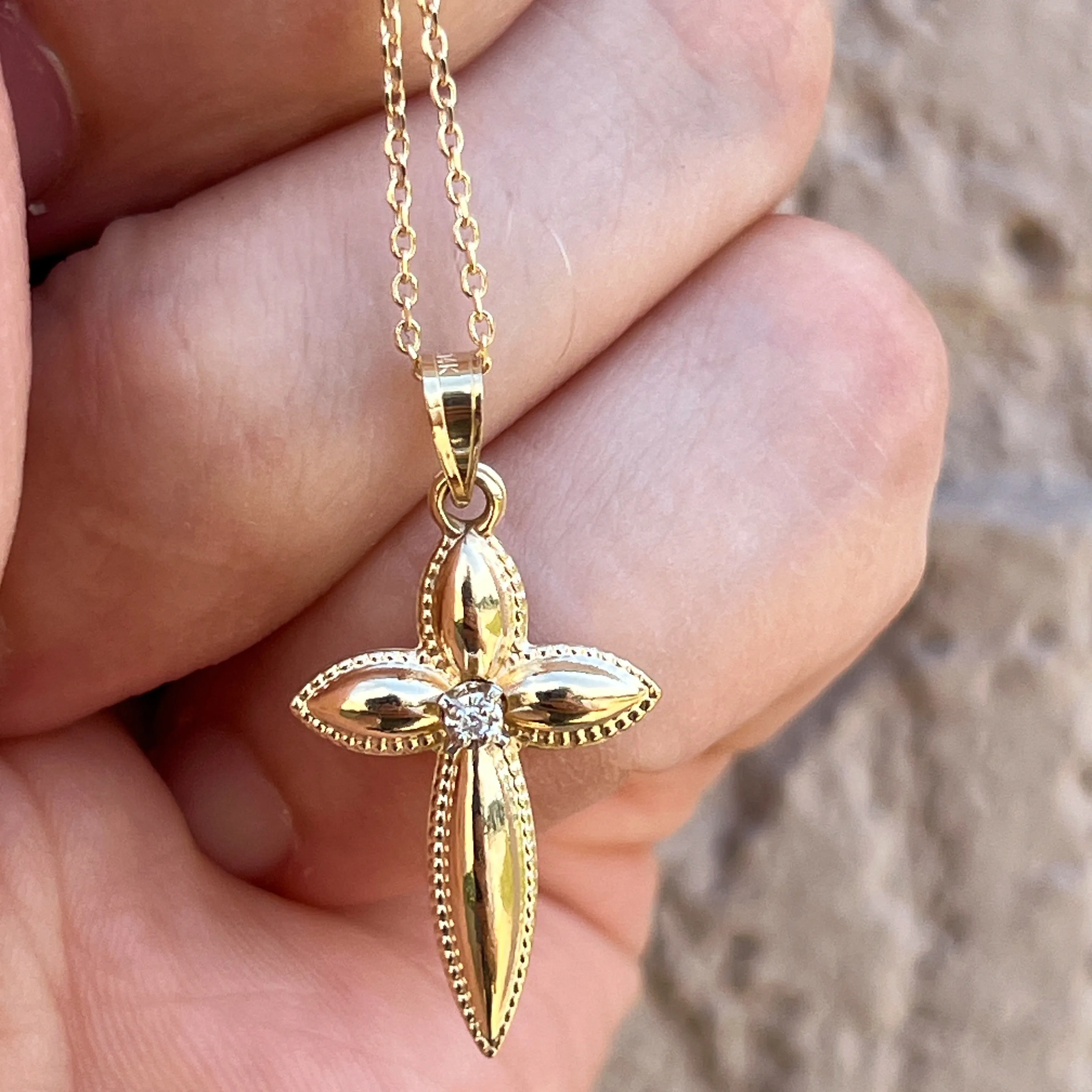 14K YELLOW GOLD DIAMOND PUFFED CROSS PENDANT