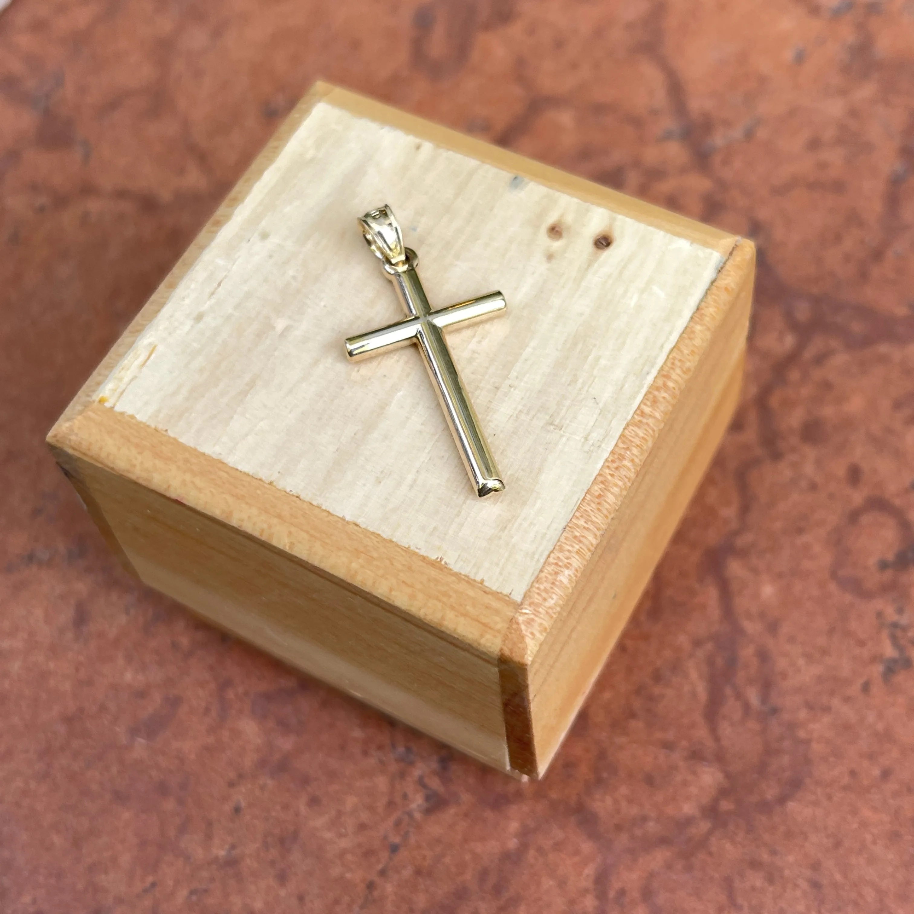 14KT Yellow Gold Simple Cross Pendant 31mm