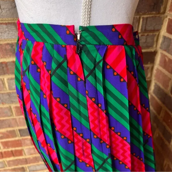 1980’s Breckenridge bright colorful accordion hem maxi skirt