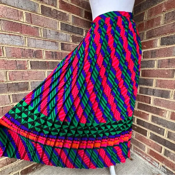 1980’s Breckenridge bright colorful accordion hem maxi skirt