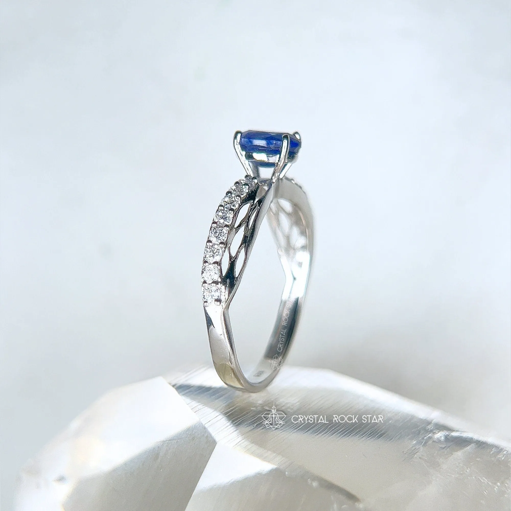 Blue Sapphire Oval Twist Sterling Silver Ring