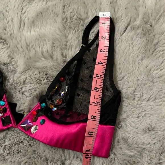 Damaris Chiacchiere Black Silk Square Pattern MeshV-Plunge Jeweled PinkSatin Bra