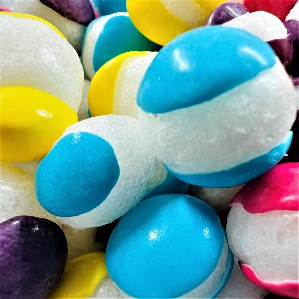 Freeze Dried Skittlez TROPICAL 40 Piece Pouch