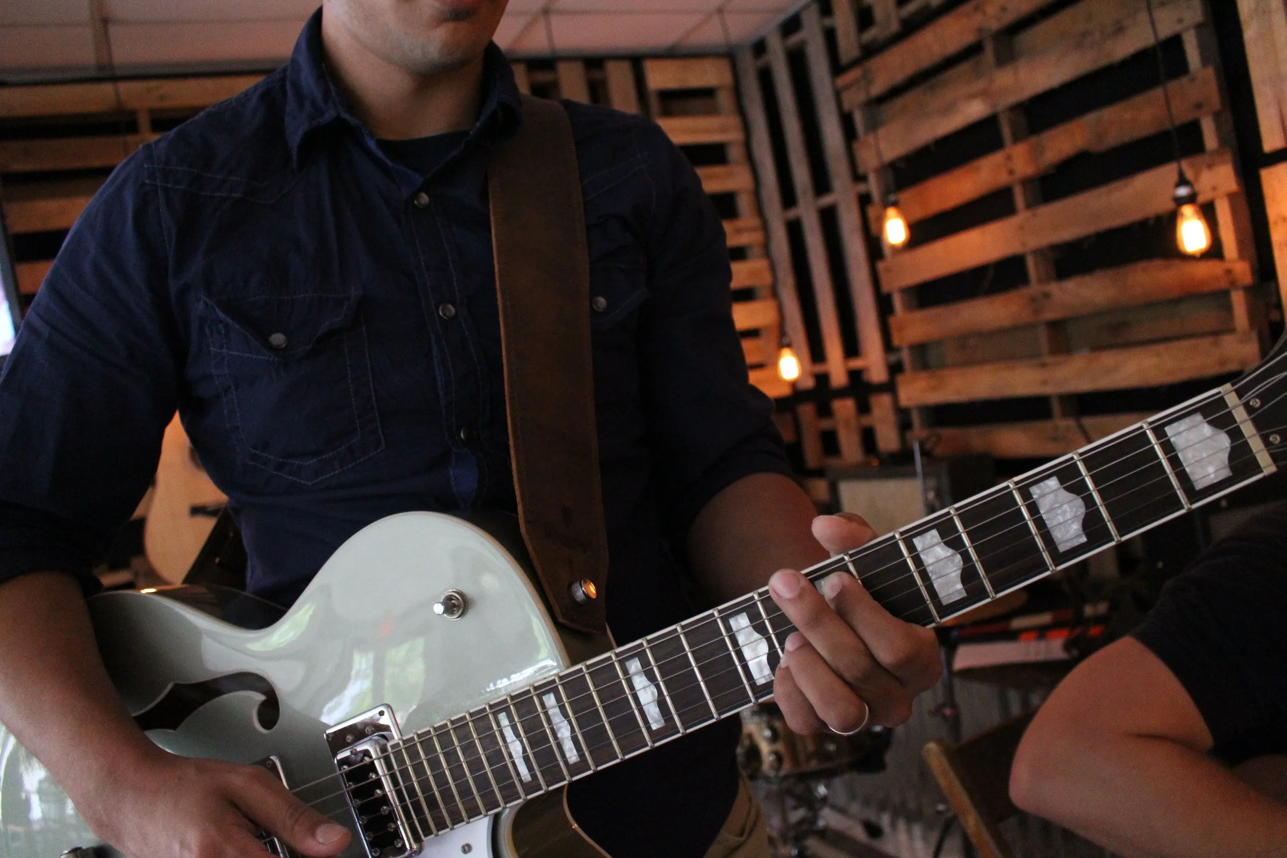 Ghost Note Guitar Strap