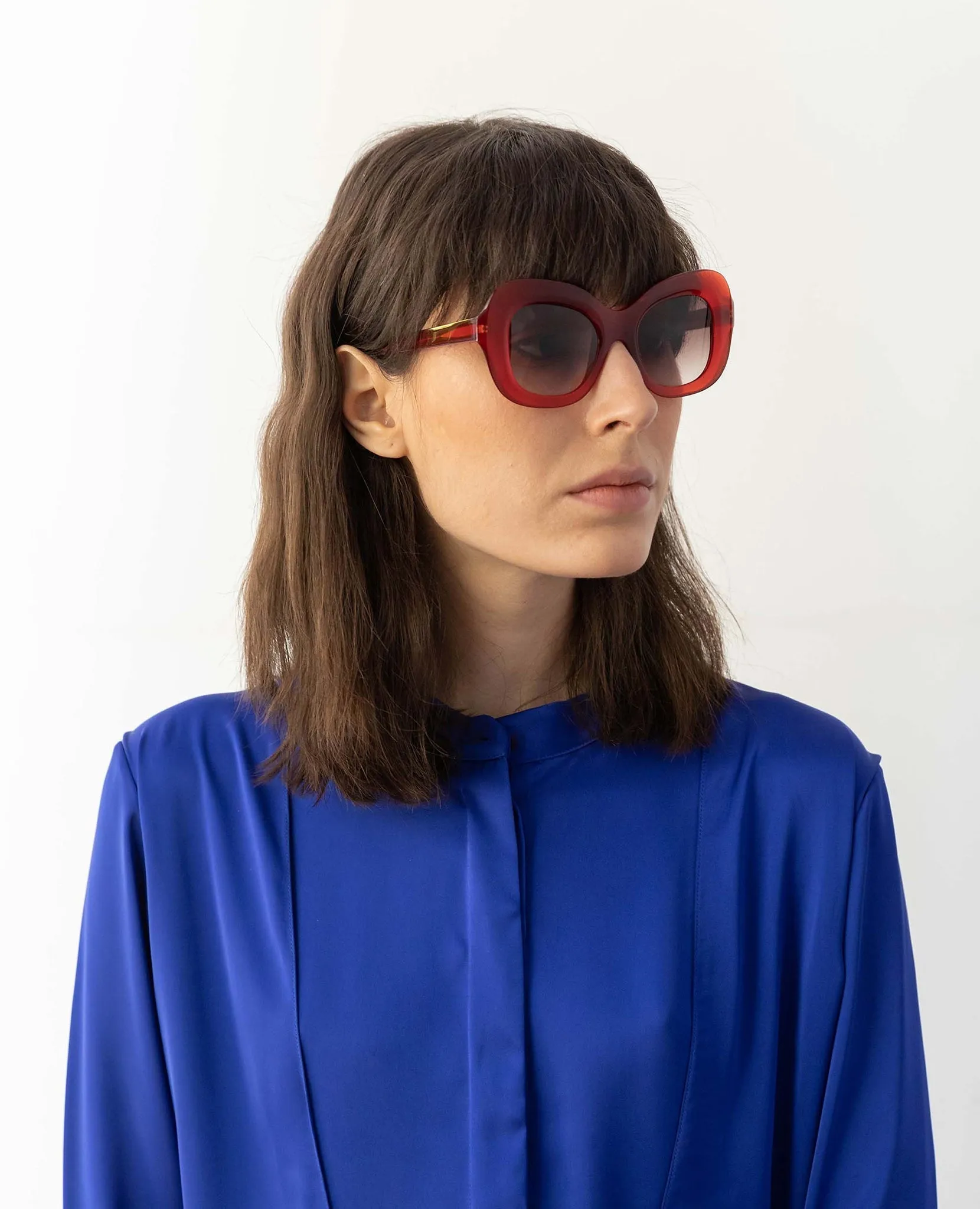 MAFALDA-Red Gradient / Gradient Brown
