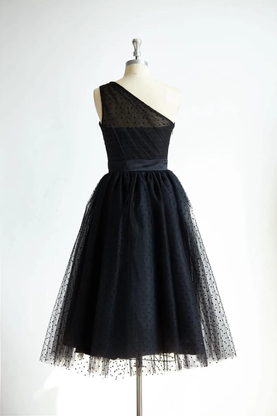 One Shoulder Black Polk Dot Tulle Short Tea Length Prom Party Dress