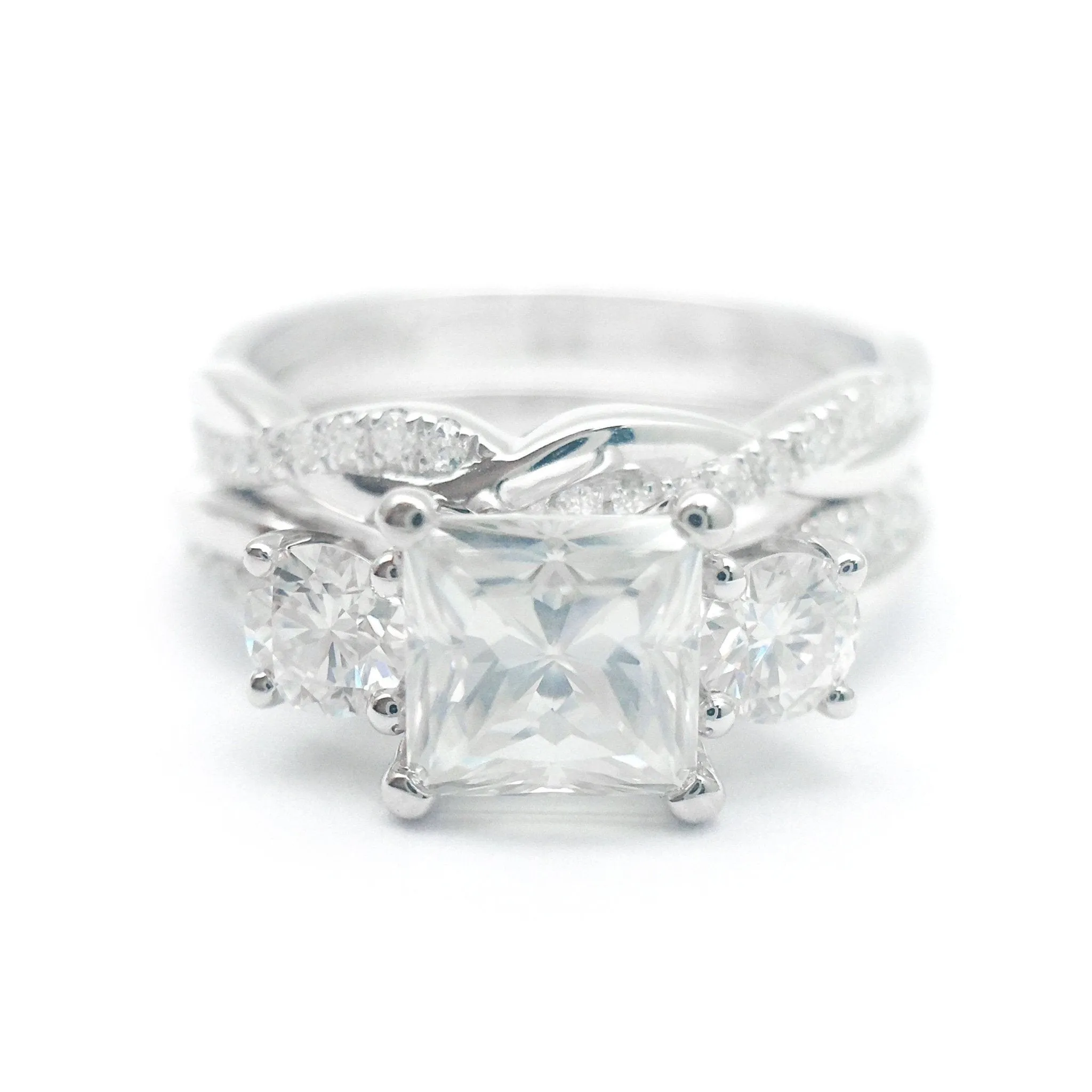 Princess Cut Diamond Twist Wedding Ring Set