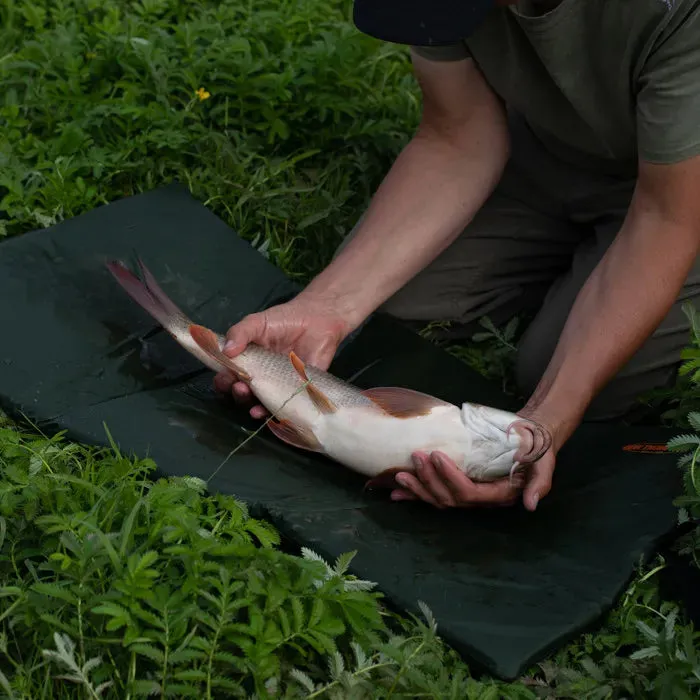 Ron Thompson CARP MAT SMALL 45X80CM