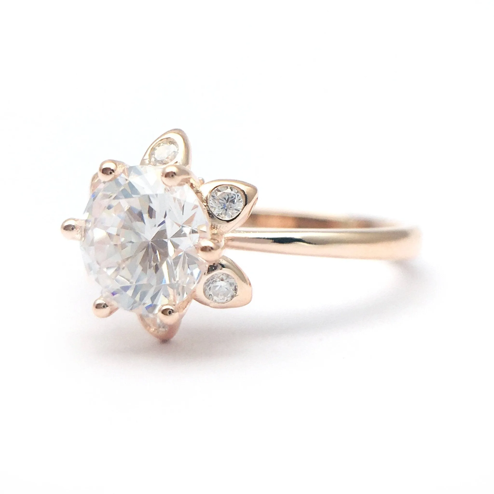 Round Cut Diamond Unique Flower Engagement Ring