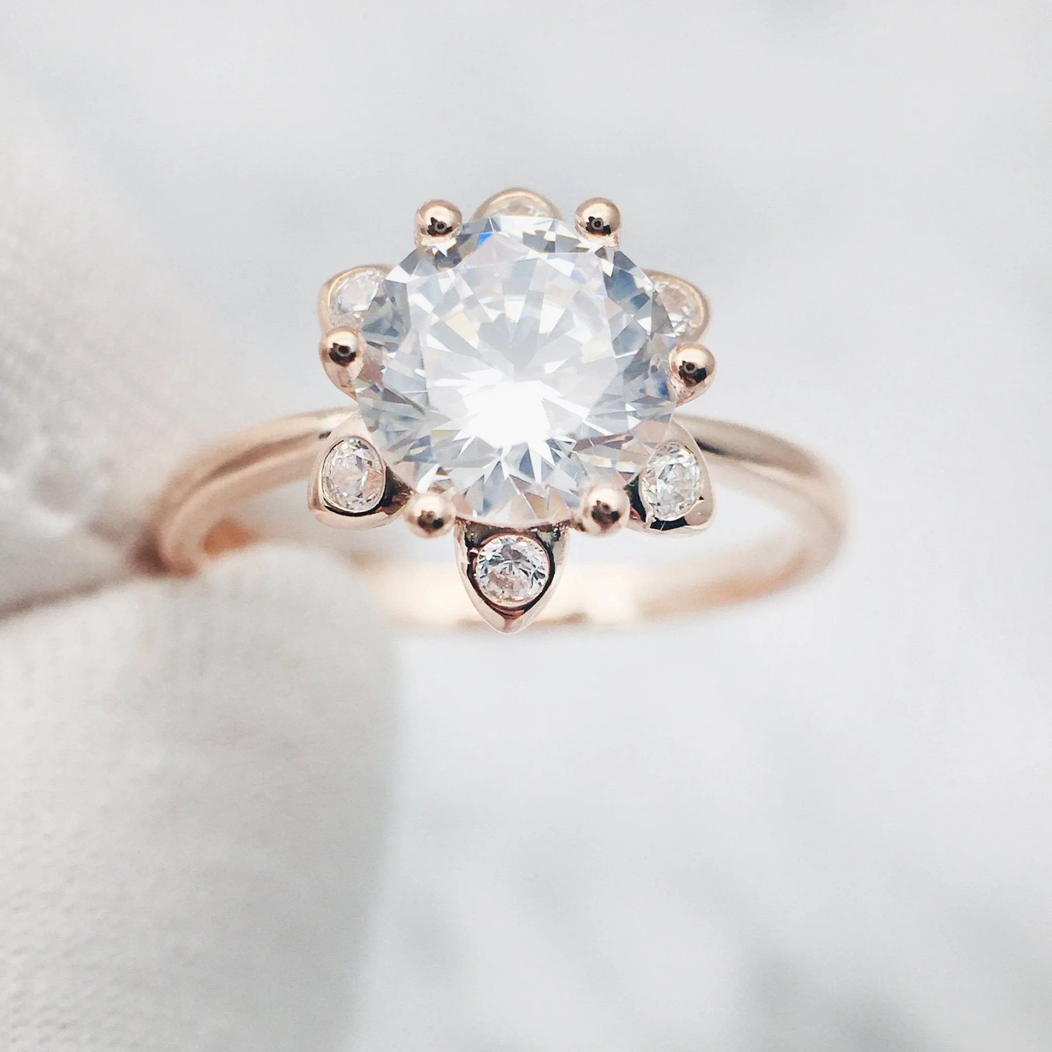 Round Cut Diamond Unique Flower Engagement Ring