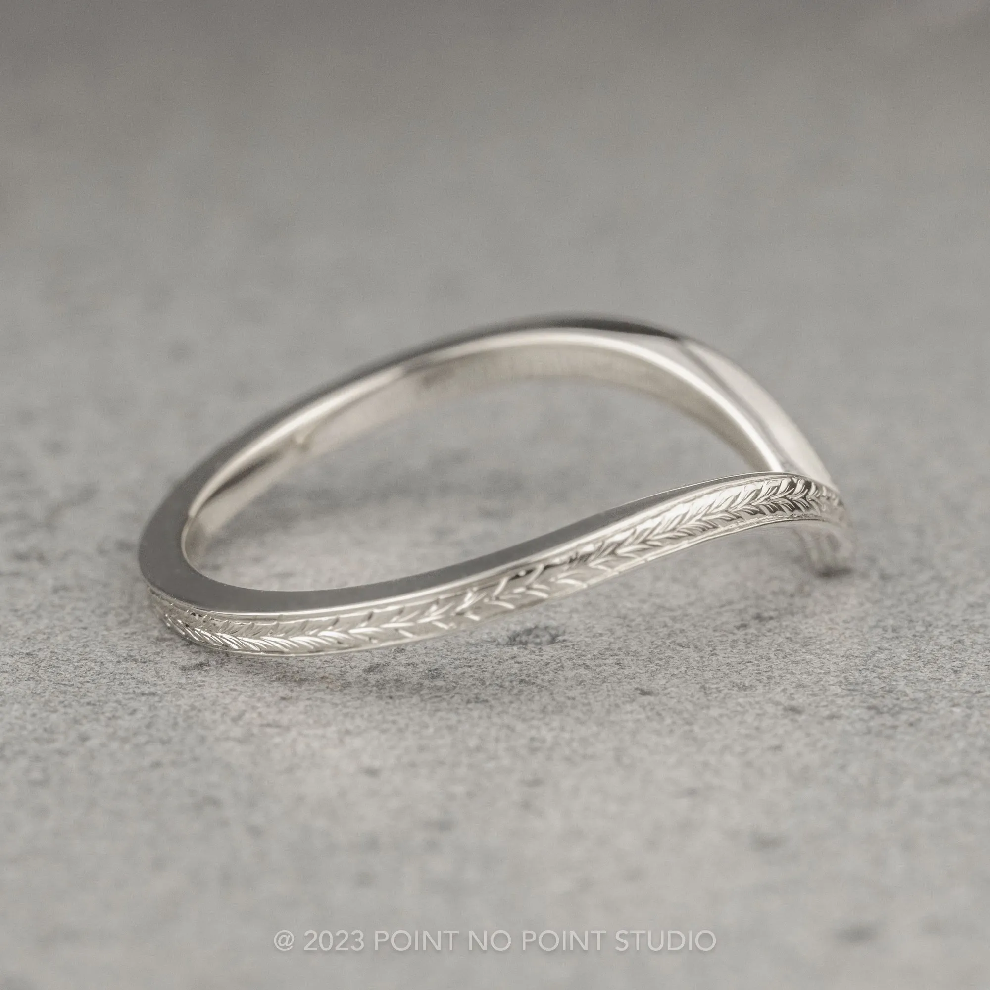 Vintage Vivian Wedding Band, Platinum